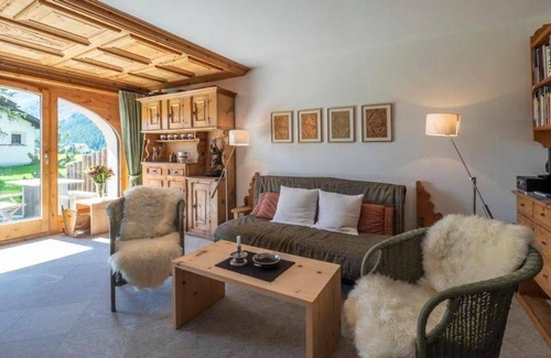 Sils-Maria Apartment | 66 m² Apartment ∙ 1 bedroom ∙ 2 guests