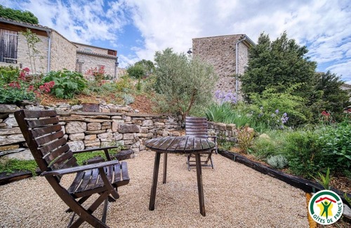 Le Poet-Sigillat House | 66 m² Gîte ∙ 1 bedroom ∙ 2 guests