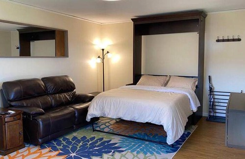 Astoria House | 66 m² House ∙ 1 bedroom ∙ 5 guests