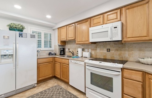 Fernandina Beach Condo | 669 Amelia by the Sea |Oceanfront 3BR 2BA with Private Pier, Sixth Floor Beauty- 3 Bedroom Oceanfro