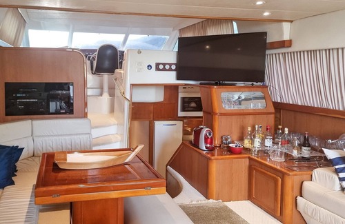 Centro Apartment | 66ft luxury yacht in Angra dos Reis - Boa006