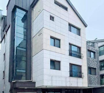 Yeongtong-gu Apartment | 67 m² Apartment ∙ 3 bedrooms ∙ 8 guests
