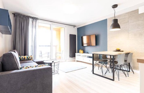 Przymorze Apartment | 67 m² Apartment ∙ 2 bedrooms ∙ 8 guests