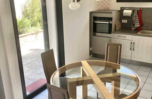 Lunel House | 67 m² Gîte ∙ 2 bedrooms ∙ 3 guests