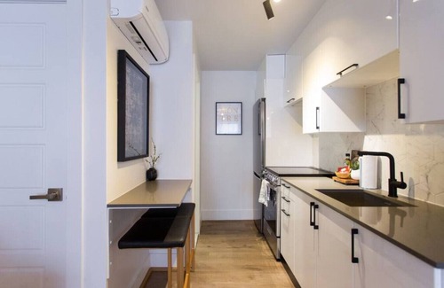 Little Italy Apartment | 6768 - 301 · Fun & Funky Little Italy Mini Studio with Full Kitchen by Denstays
