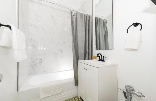 North Beach Apartment | 6768 Collins Miami Stays