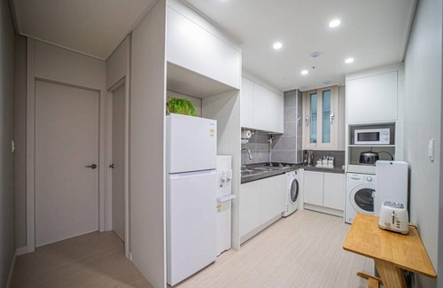 Bongmyeong-dong Apartment | 68 m² Apartment ∙ 3 bedrooms ∙ 5 guests