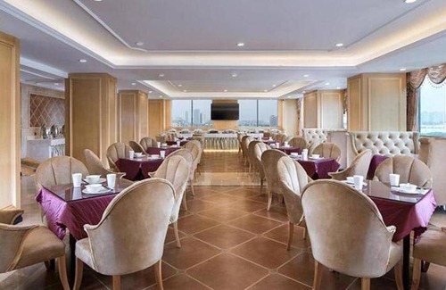 Jinniu Hotel | 68 m² Hotel ∙ 127 guests
