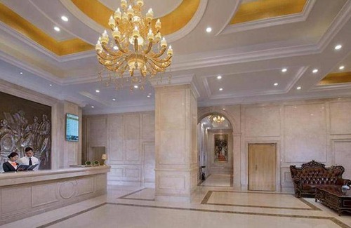 Jinniu Hotel | 68 m² Hotel ∙ 127 guests