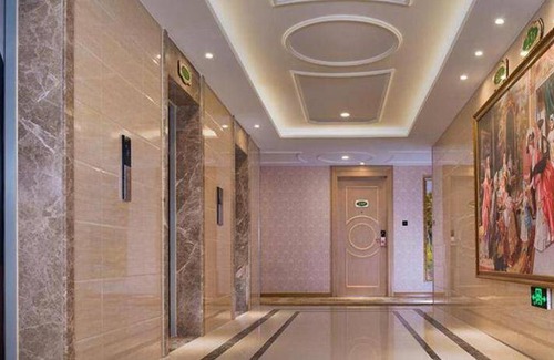 Jinniu Hotel | 68 m² Hotel ∙ 127 guests