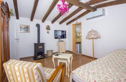 Seget House | 68 m² House ∙ 2 bedrooms ∙ 5 guests