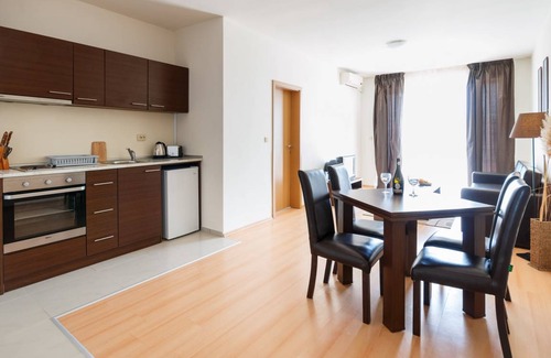 Sunny Beach Apartment | 69 m² Apartment ∙ 2 bedrooms ∙ 5 guests