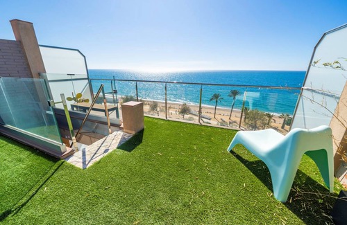 Pineda de Mar Apartment | 69 m² Apartment ∙ 2 bedrooms ∙ 4 guests