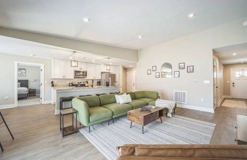 Acme Apartment | 697 m² Apartment ∙ 9 bedrooms ∙ 26 guests