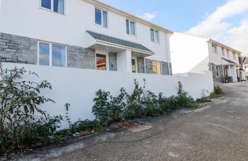 Harlyn House | 6B The Mews