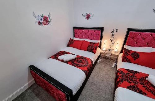 Morley House | *6B7R* Setup for your most relaxed & amazing stay + Free Parking + Free Fast WiFi*
