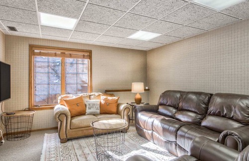 Cascade-Chipita Park House | 6BD Hot Tub Mountain Views Fire Place Pet-Friendly