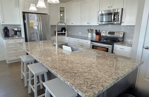 Yaupon Beach House | 6BR 4.5BA House, 2nd Row, Ocean Views, Dog Friendly, Pool, Sleeps 12