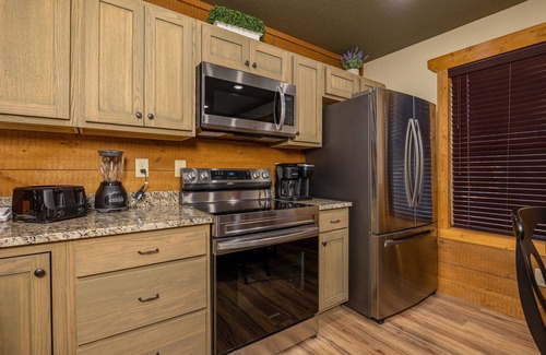 Gatlinburg Cabin | 6BR, indoor pool, game rooms, hot tub.