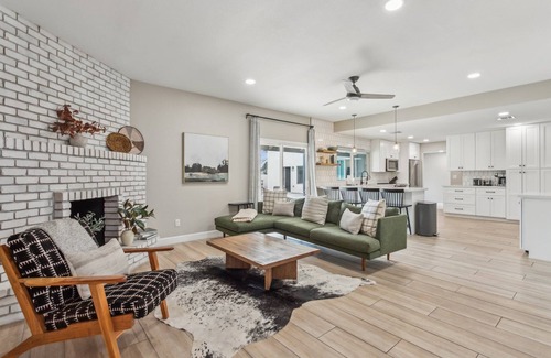 La Paz At Desert Springs House | 6BR Scottsdale Oasis w/Pool, Bball & Casita!