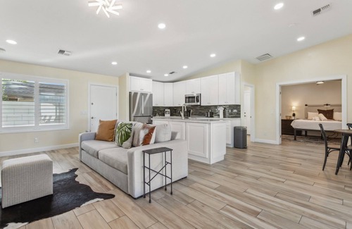 La Paz At Desert Springs House | 6BR Scottsdale Oasis w/Pool, Bball & Casita!