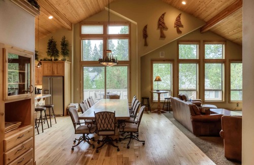 Deer Park House | 6BR, Sunriver, Hot Tub | Elkhorn Lodge