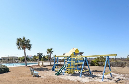 Beachwalk Condo | 6D Mickey's Alley in Harbor Island