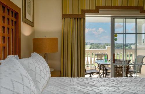 Reunion Apartment | 6MI to Disney Balcony View Golf Course Pool