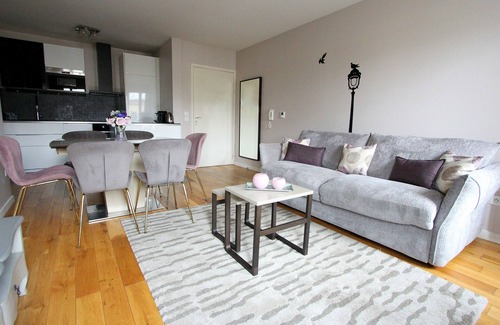 Serris Apartment | 6pax Serris Val d'Europe Disneyland Apartment (CELTES 2)