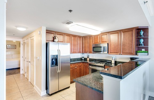 Fort Walton Beach Condo | 6th Floor Cozy, 'At Home' Condo At Waterscape Steps To Beach Lazy River
