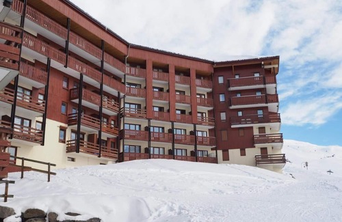 Reberty Apartment | 6th floor, view mountain/mountain/ski slopes, balcony, tv, ski locker, 27-26m², Les Menuires