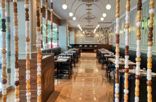 Clover Park Hotel | 7 Apple Hotel - Viman Nagar Pune