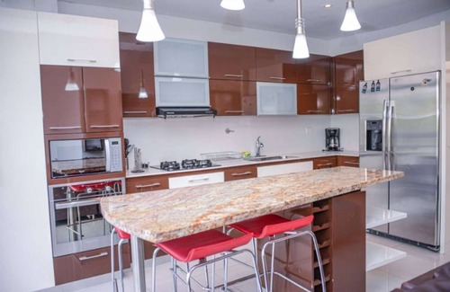 El Castillo Apartment | 7 bedroom combo inside Park LLers including private roof deck AC 3 hot tubs