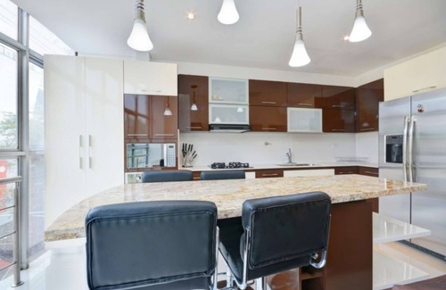 El Castillo Apartment | 7 bedroom combo inside Park LLers including private roof deck AC 3 hot tubs