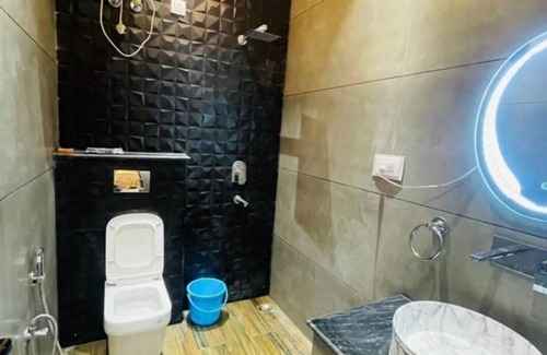 Gurugram Other | 7-bedroom farmhouse in gorgeous Gairatpur Bas Gurgaon with AC, WiFi