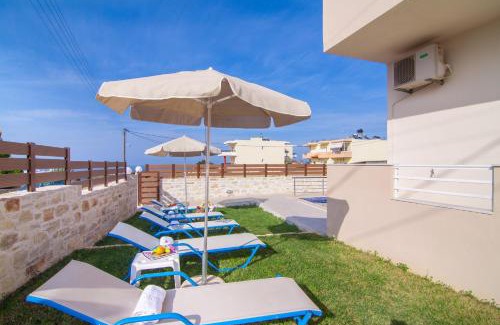 Skaleta House | 7 bedroom villa with pool, 700m from the beach!