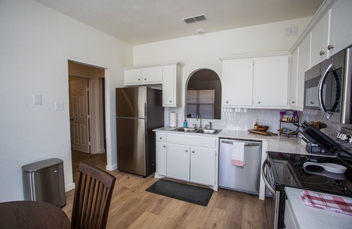 Lubbock House | 7 Beds by University & Hospitals sleeps 10