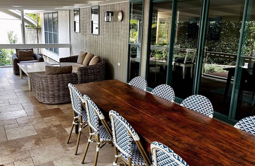 Rainbow Beach House | 7 Belle Court - Rainbow Shores. Huge Beach House! Pets Welcome. Property not fenced. Ducted aircon