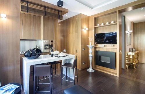 Oltrarno Apartment | 7 Borgo San Jacopo