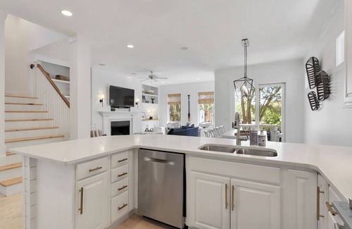 Palmetto Dunes House | 7 BR 8 BA Private Pool Singleton Beach Sleeps 24 Bikes & Beach Gear included