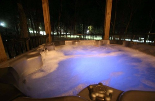 Timberline House | 7 BR Ski-In/Out, 4D Gaming Theater, Hot Tub, 2 Theaters, Sauna, & Mountain Views