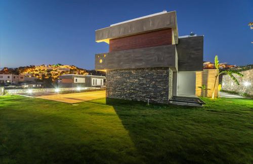 Yalikavak Villa | 7 Deluxe - A Seductive Blend Of Style And Serenity