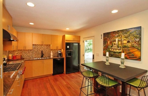 Isle of Palms House | 7 Edgewater Ally