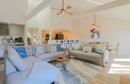 Sea Pines House | 7 Genoa: Harbour Town Home! Rooftop Deck, Pool, Free Bikes, Dog Friendly