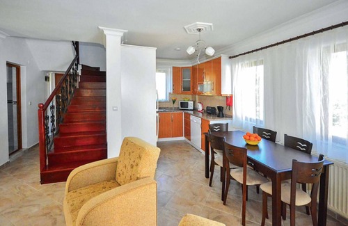 Dalyan Villa | 7 guests , private pool, free wifi , air con. and english channels.