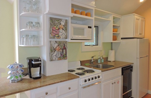 Seaside Cottage | 7 Houses To Beach In Seaside, FL! Lovely Guest Cottage + 2 Adult Bikes!