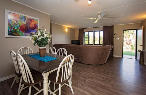 Wongaling Beach House | 7 McNamara - Wongaling Beach