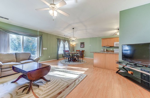 Longs House | 7 Mi to Cherry Grove Beach: Home on Grand Strand