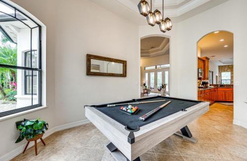 Naples House | 7 Mi to Great Wolf Lodge Water Park Luxury House