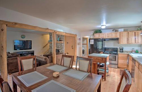 Tahoe Paradise House | 7 Mi to Heavenly Ski Resort Cozy Tahoe Cabin
